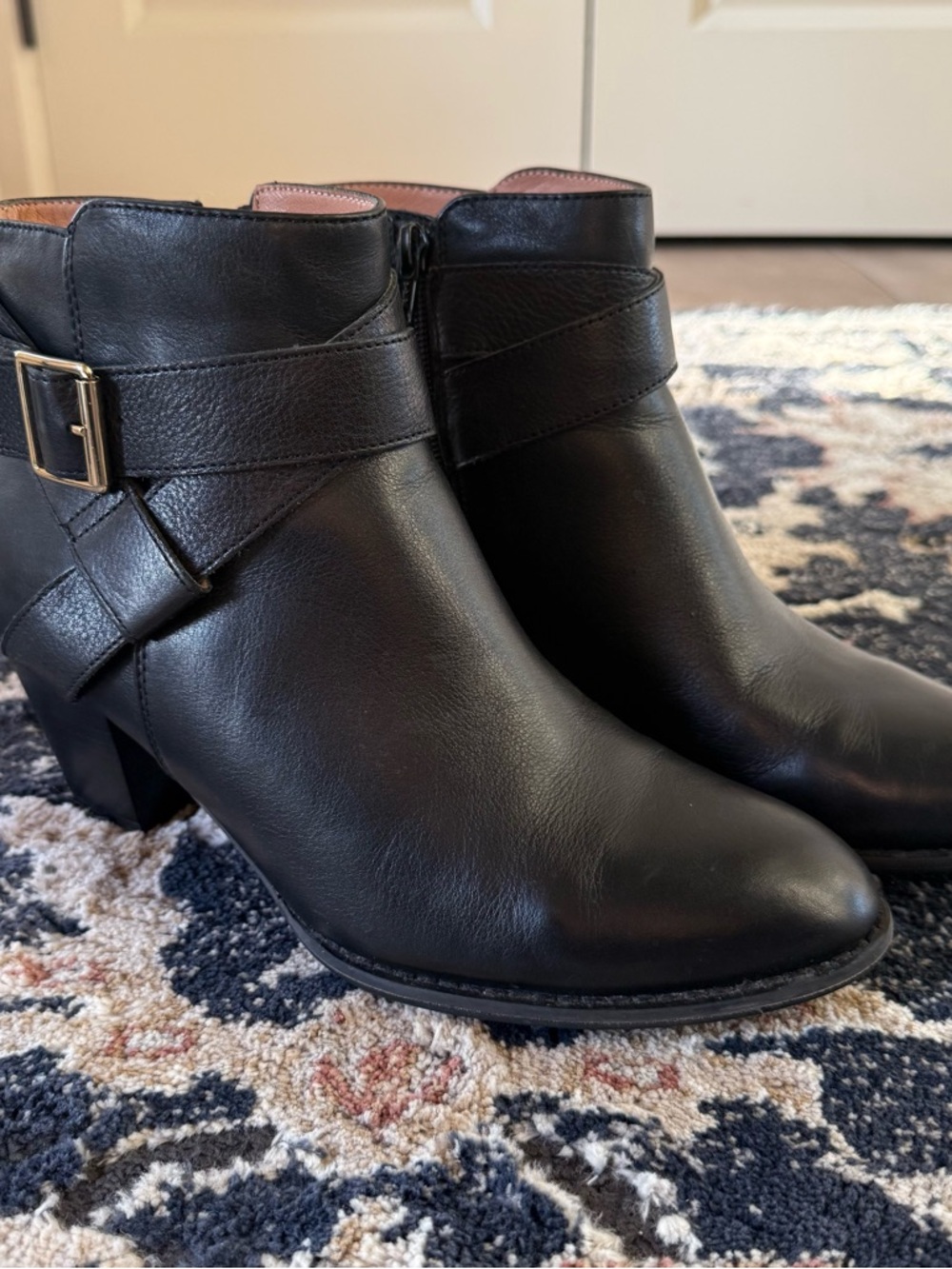 Vionic Trinity Black Leather Ankle Boots Size 9.5 Comfort Orthopedic Booties